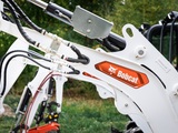 Minikoparka Bobcat w intensywnej eksploatacji – które podzespoły wymagają regularnej kontroli?